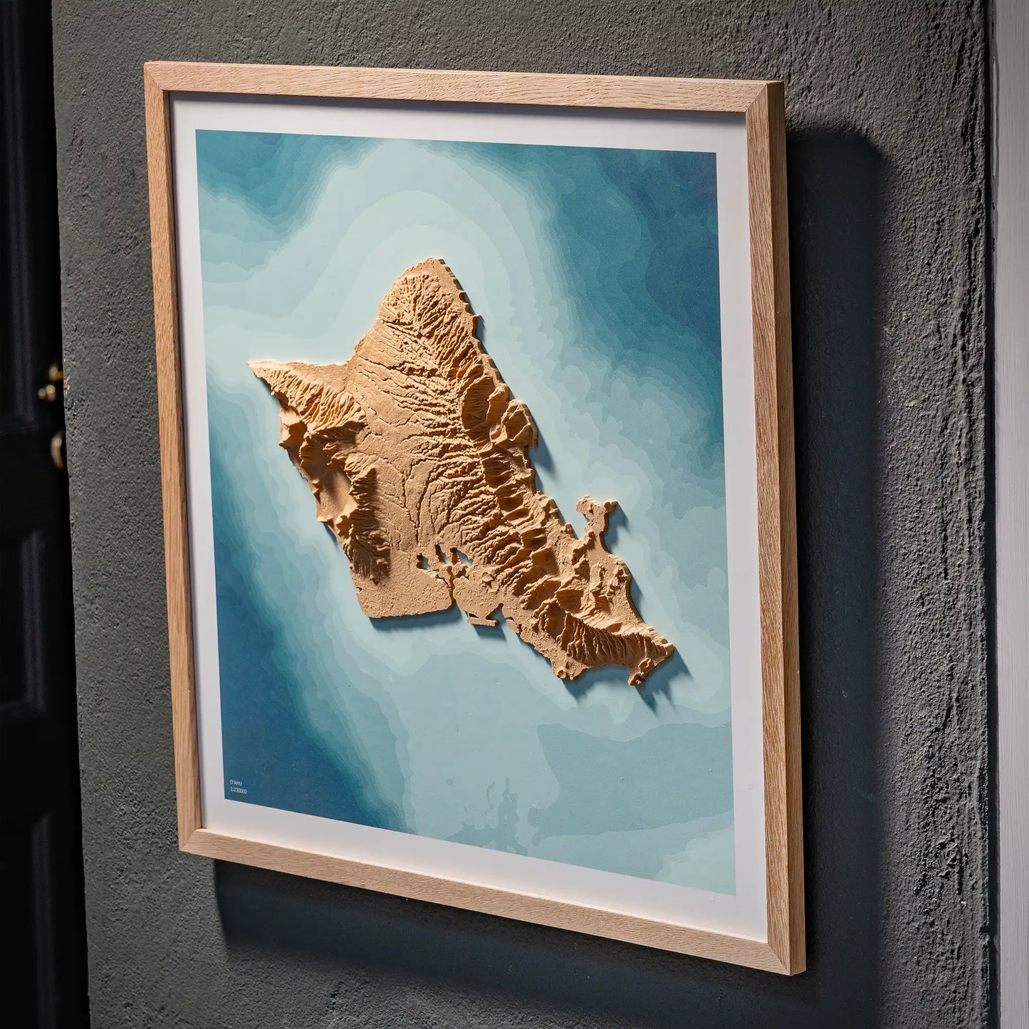 3D  topographic map of O'ahu (Oahu) in oak frame, wall display – TerraFrames